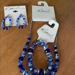Earrings, necklace and bracelet set
